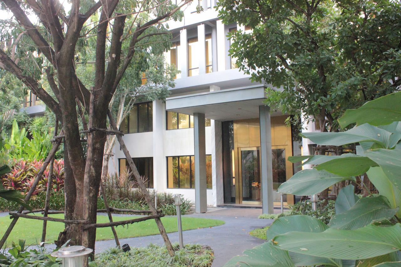 Holiday Poipet Exterior photo